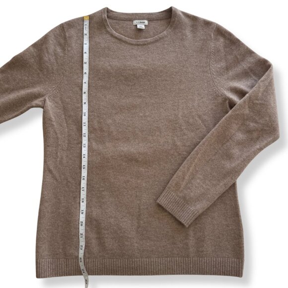 🤎 L.L. Bean Women's Classic 100% Cashmere Crewneck Sweater Beige | Size M - Picture 4 of 9